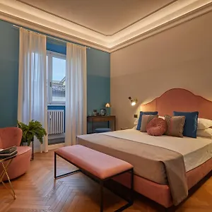 https://santarosa-rooms.it-tuscanyhotel.com
