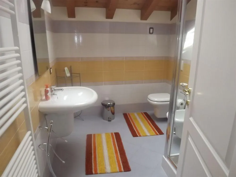 Il Gelsomino Bed & Breakfast Ferno