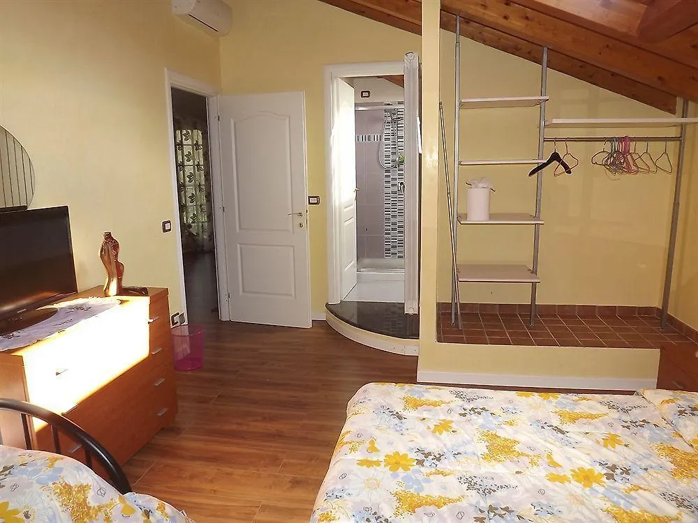 Il Gelsomino Bed & Breakfast Ferno