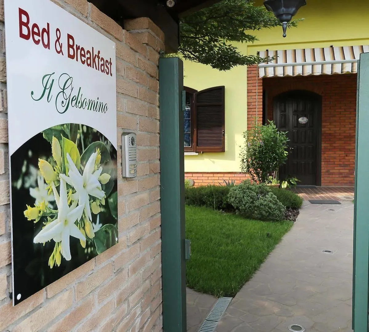 Il Gelsomino Bed & Breakfast Ferno